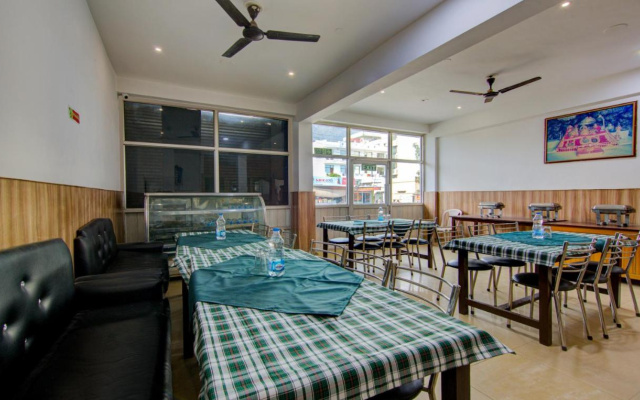 Itsy Hotels Satya Shree