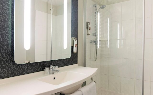 ibis Laval Le Relais d'Armor