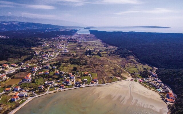 Stunning Home in Kampor With Wifi and 4 Bedrooms