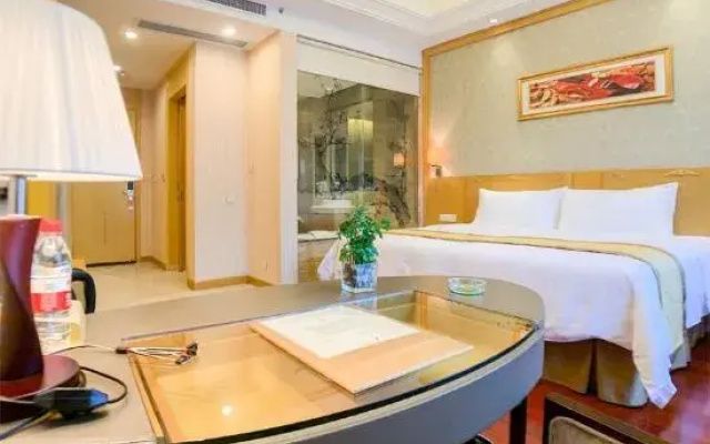 DongAn Hotel (Heyuan Shili Dong'an East Coast High-speed Rail Station Store)
