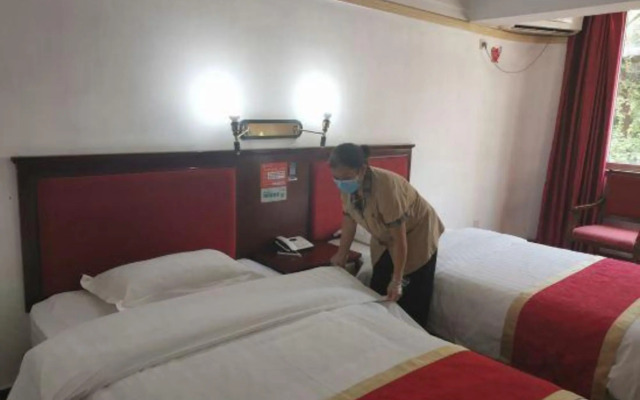 Chengdu Fuyuan Hotel (Chunxi Road Taikoo Li)