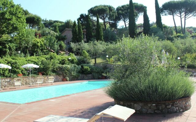 Cozy Holiday Home with Pool in Sienna Italy