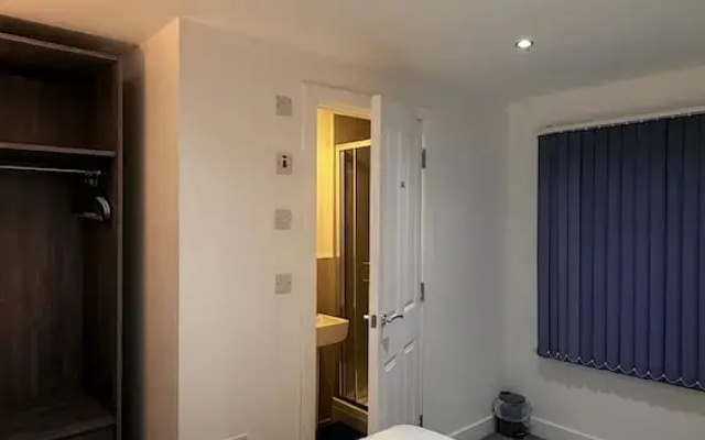 Cozy 1 Bedroom Fully Furnished Apartment