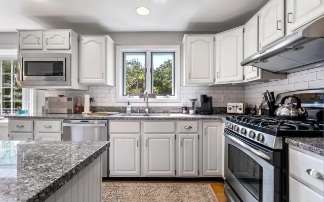 Maine Adventure 3BR Oasis Awaits!