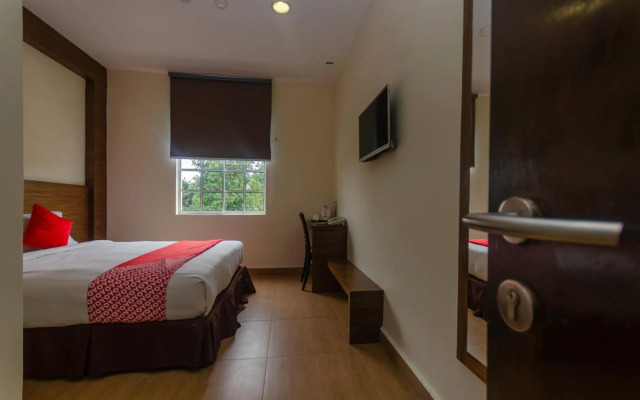 Super OYO 596 The Vintage Hotel
