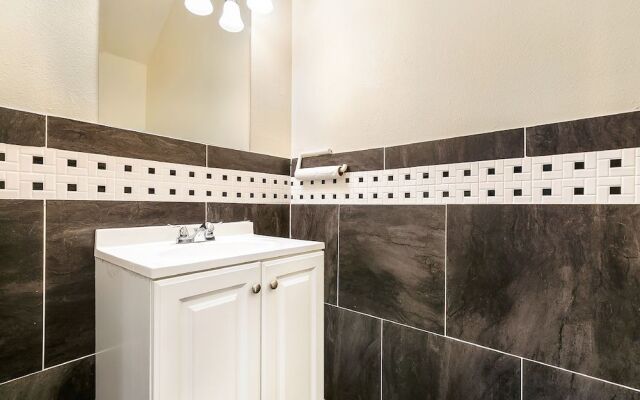 Stylish Condos Close to Art and Culture