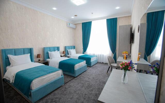 Oqsaroy Hotel