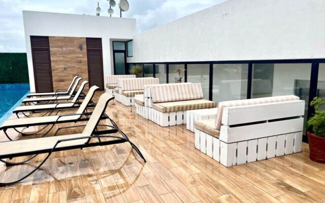 Amira Central 303 By Lockey