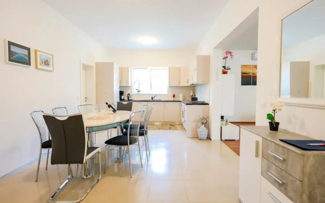 Ante - 30 m From Beach - H