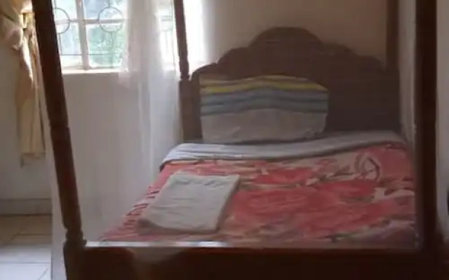 Chariot County Hotel