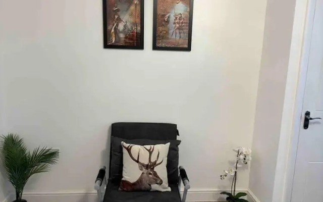 3-bed Home, Sleeps 8, Ideal for Large Groups
