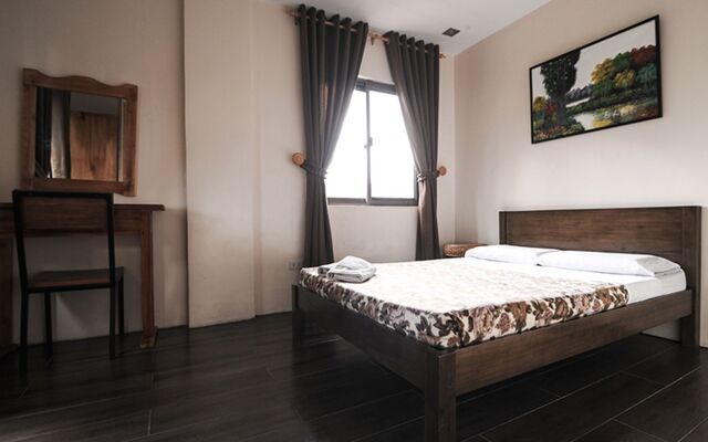 Pine Breeze Cottages