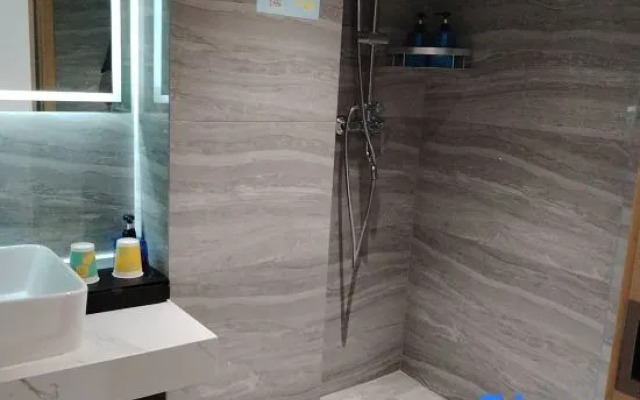 Ni Hao Hotel (Weng'an County Jinmei Times Square)