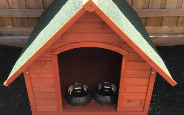 Seabreeze Haven -Wifi, Netflix, pet friendly beach house