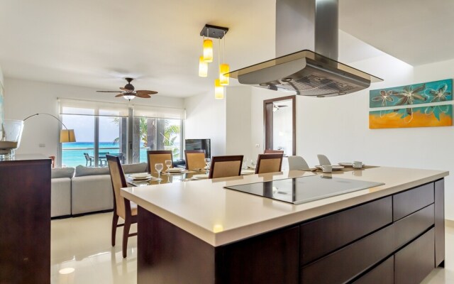 Casa Miramar 2 Bedroom Condo by Redawning