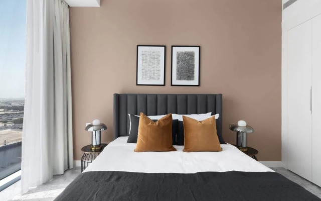 Silkhaus Canal Views Gorgeous 1BR Pool Access