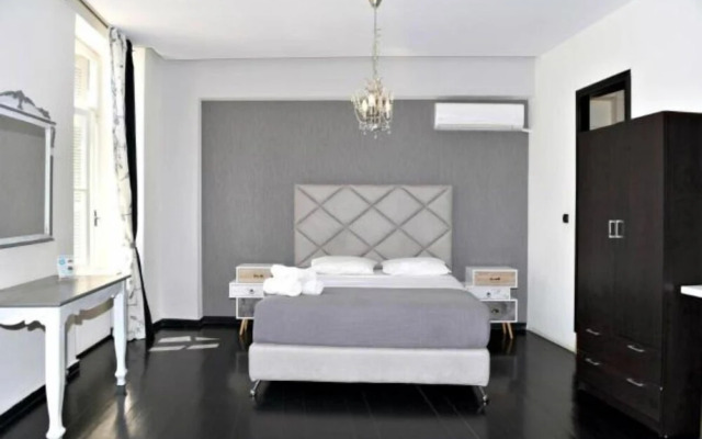 Antisthenes Apartments