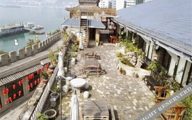 Yidoumen Inn