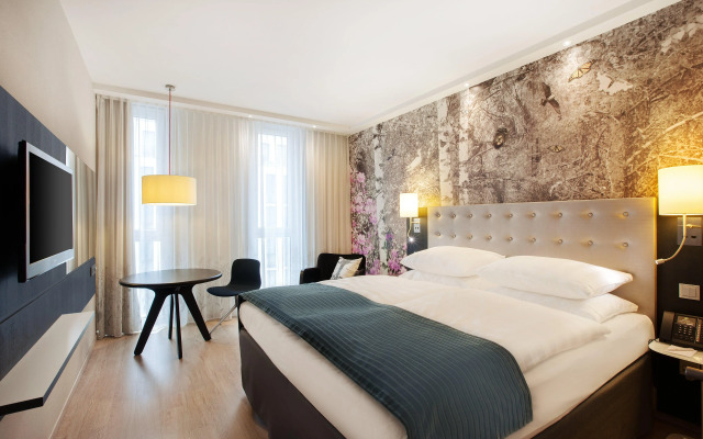 Premier Inn Berlin Alexanderplatz Hotel