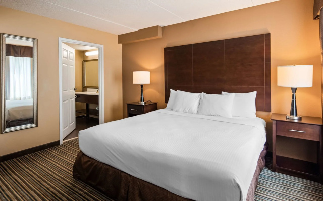 Wingate by Wyndham Harrisburg Near Hershey