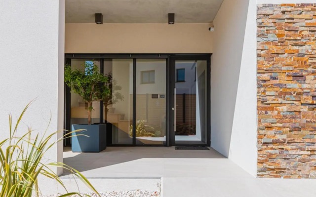 Regina's Banyuls - Modern and brand new house