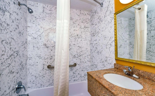 Rodeway Inn Orleans - Cape Cod