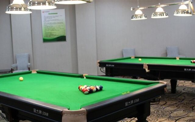 Fengyanjianguo Hotel