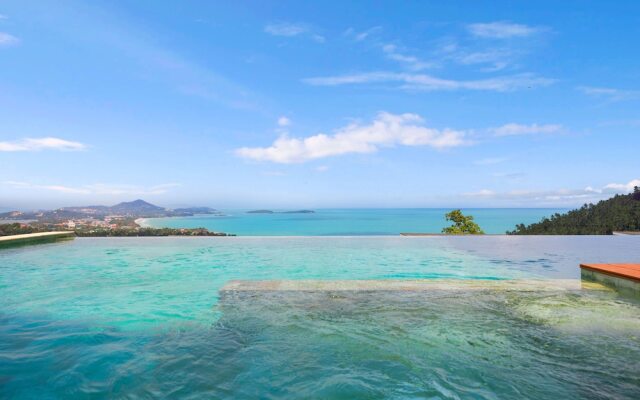 Chaweng Noi Luxury 4BR Blue Dream Villa