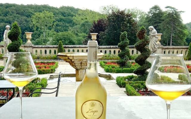 Château De Beauvois - La Maison Younan