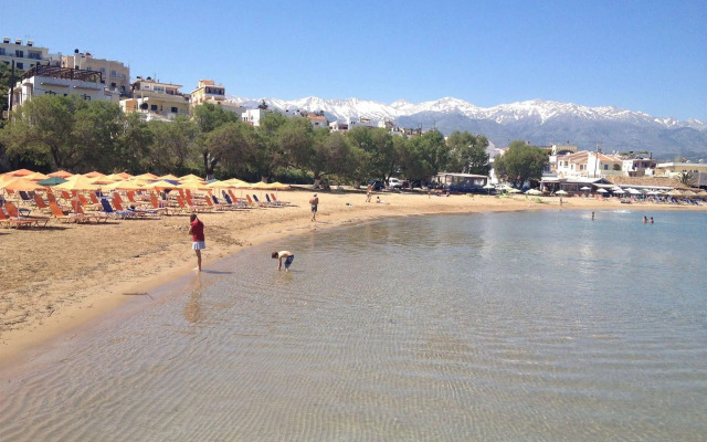 Porto Kalyves Seaside Apartments