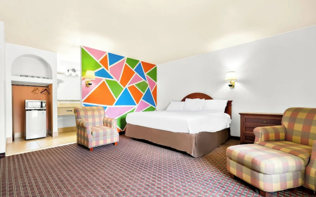 Capitol Inn And Suites