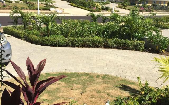 Ocho Rios Villa at Coolshade V