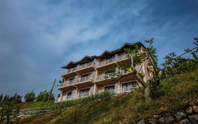 Villa Megdani