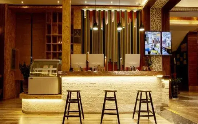 Xiangtu Gushi Xiangyin Hotel
