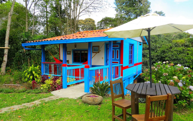 Cabañas y Flores Finca Hotel