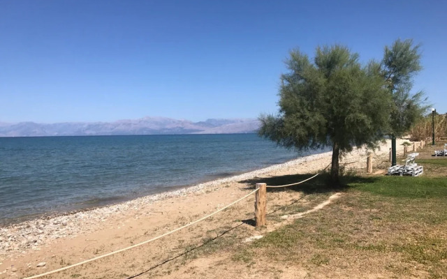 S&C Kosmos Beach Resort