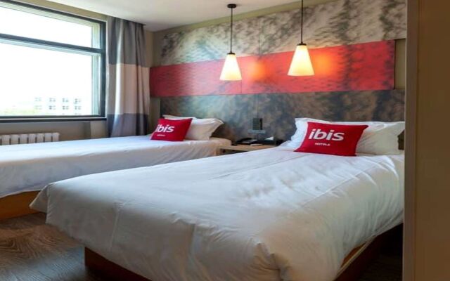 Ibis Beijing Changping Metro Station Hotel