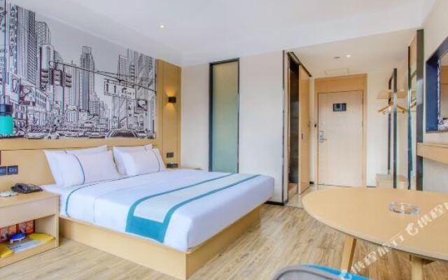 CCINN Hotel(Changsha Yuelu Mountain juzizhoutou store)