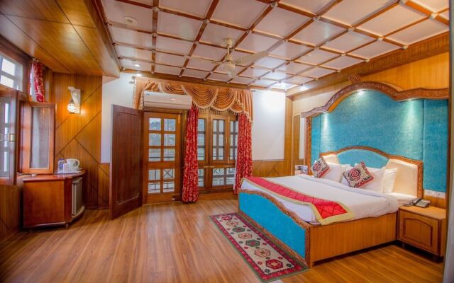 Leisure Vacations Karnika Resort