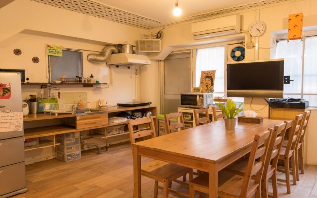 Hostel Q