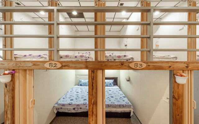 Sun Moon Lake Jinlongshan BnB