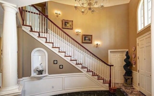 Sea Mist Waterfront Inn