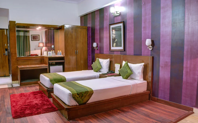 Rg Corporate Suites