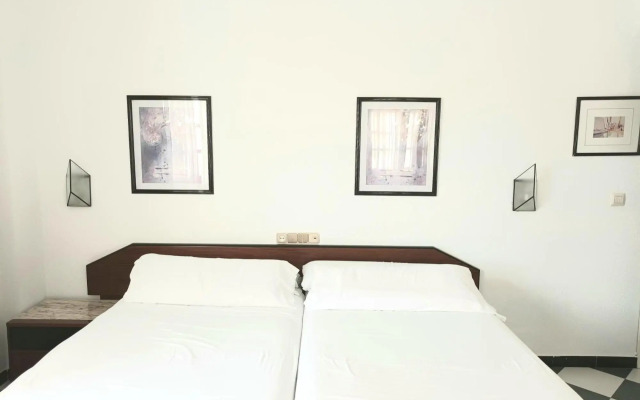 Las Yucas Tradición S.L.