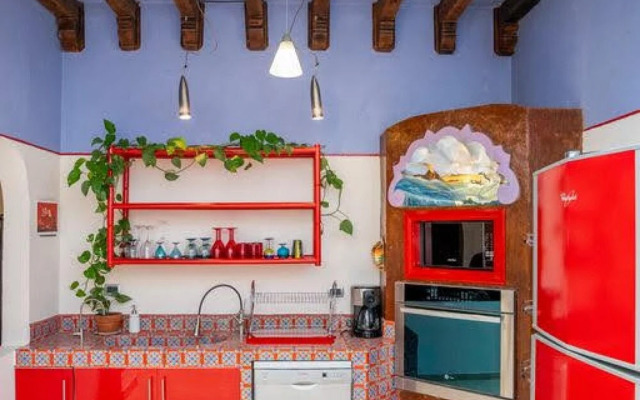 Centro 4bedroom Home on Stirling Dickinson