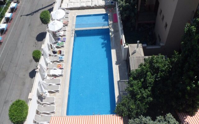 Kandelor Hotel