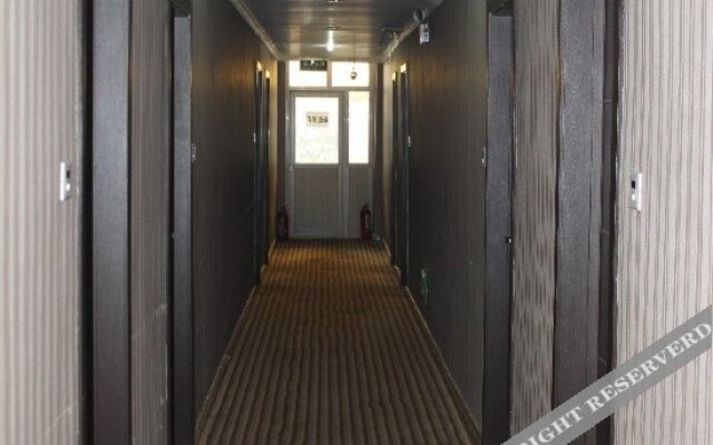 Xinjiang Xinxinyu Express Hotel