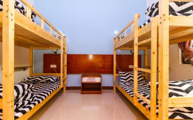 1 Sea Urchin Hostel Weizhou Island