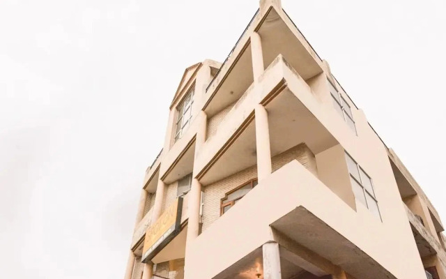 Spot On 38670 Hotel Diamond