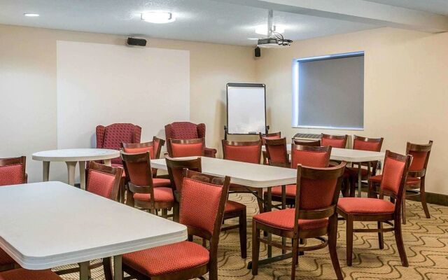 Bluffton Inn and Suites